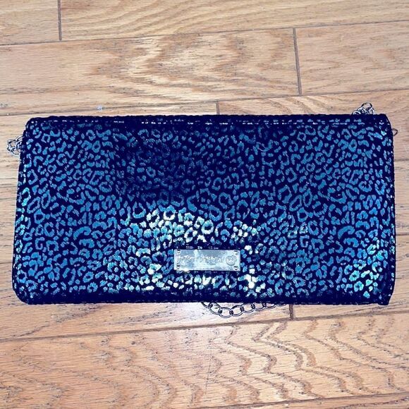 Betsey Johnson large leopard print clutch, in excellent condition, beautiful. - Picture 8 of 9